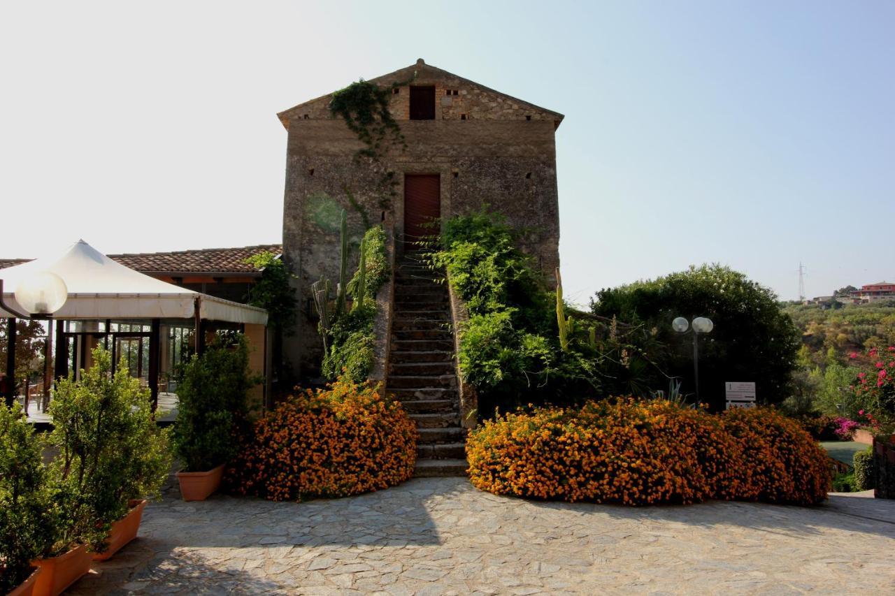 Villaggio Calaghena 4*