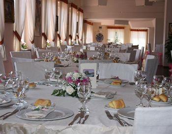 Villaggio Calaghena Hotel