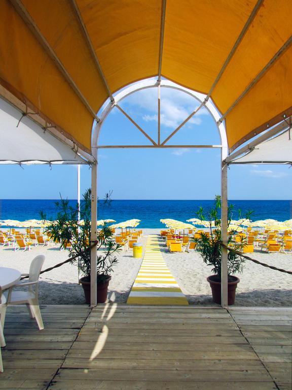 Villaggio Calaghena 4*